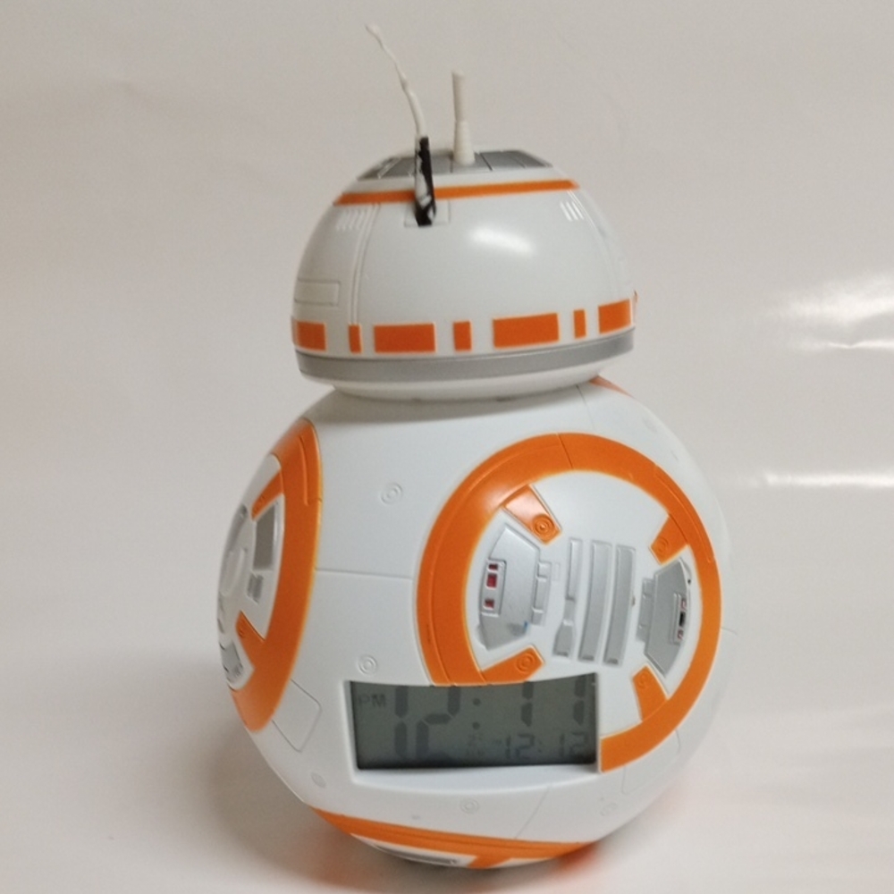 Star Wars Digital Clock 7" Tall Requires Two AAA Batteries Not Included Works